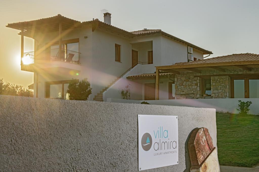 Villa Almira Luxury Apartments Урануполи Екстериор снимка