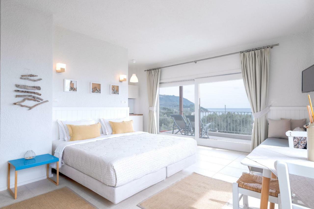 Villa Almira Luxury Apartments Урануполи Екстериор снимка