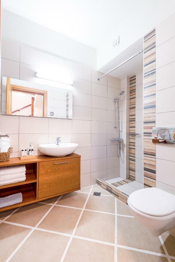 Villa Almira Luxury Apartments Урануполи Екстериор снимка