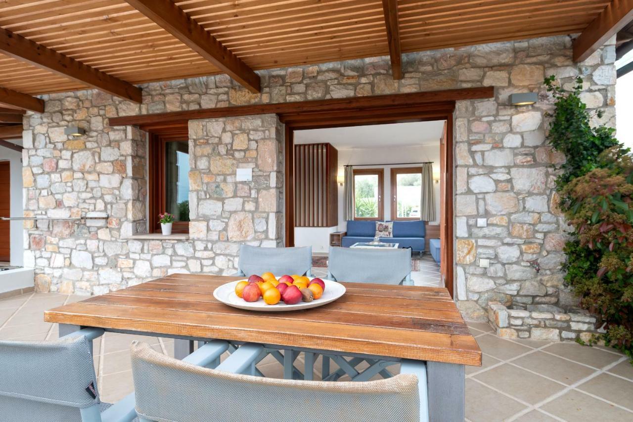 Villa Almira Luxury Apartments Урануполи Екстериор снимка